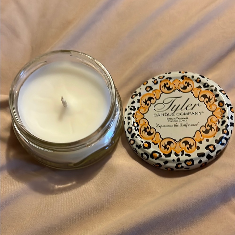 Tyler Candle Company Scented Candle with Decorative Lid Diva NWOT